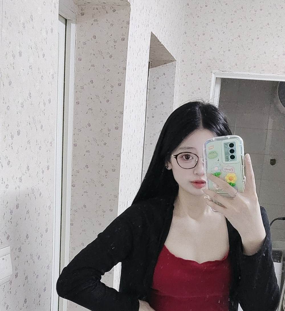 妤析发布的第1张图片
