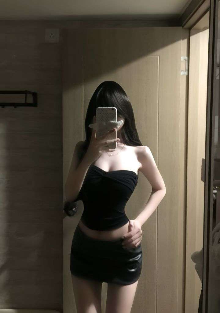 玲清清发布的第2张图片