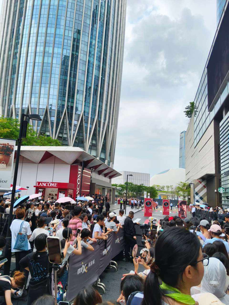 别舔姐的泪.发布的第1张图片