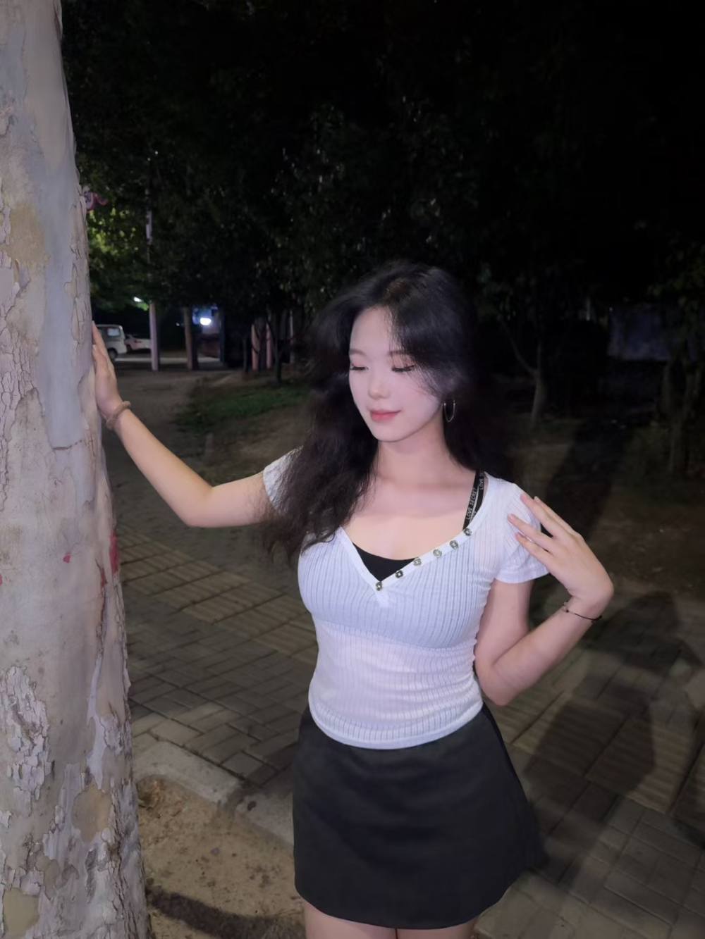 qqwqq发布的第1张图片
