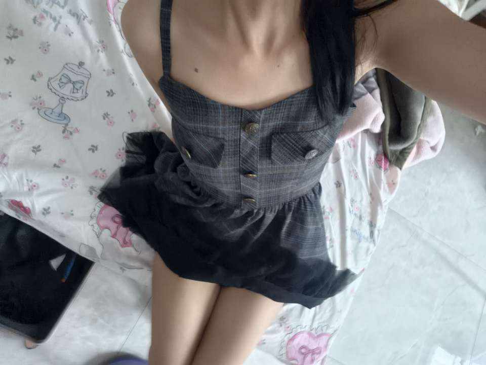 小甜哼唧发布的第1张图片