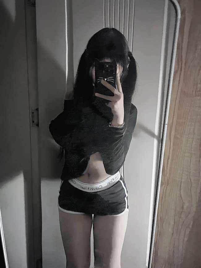 宝宝想要抱抱发布的第1张图片