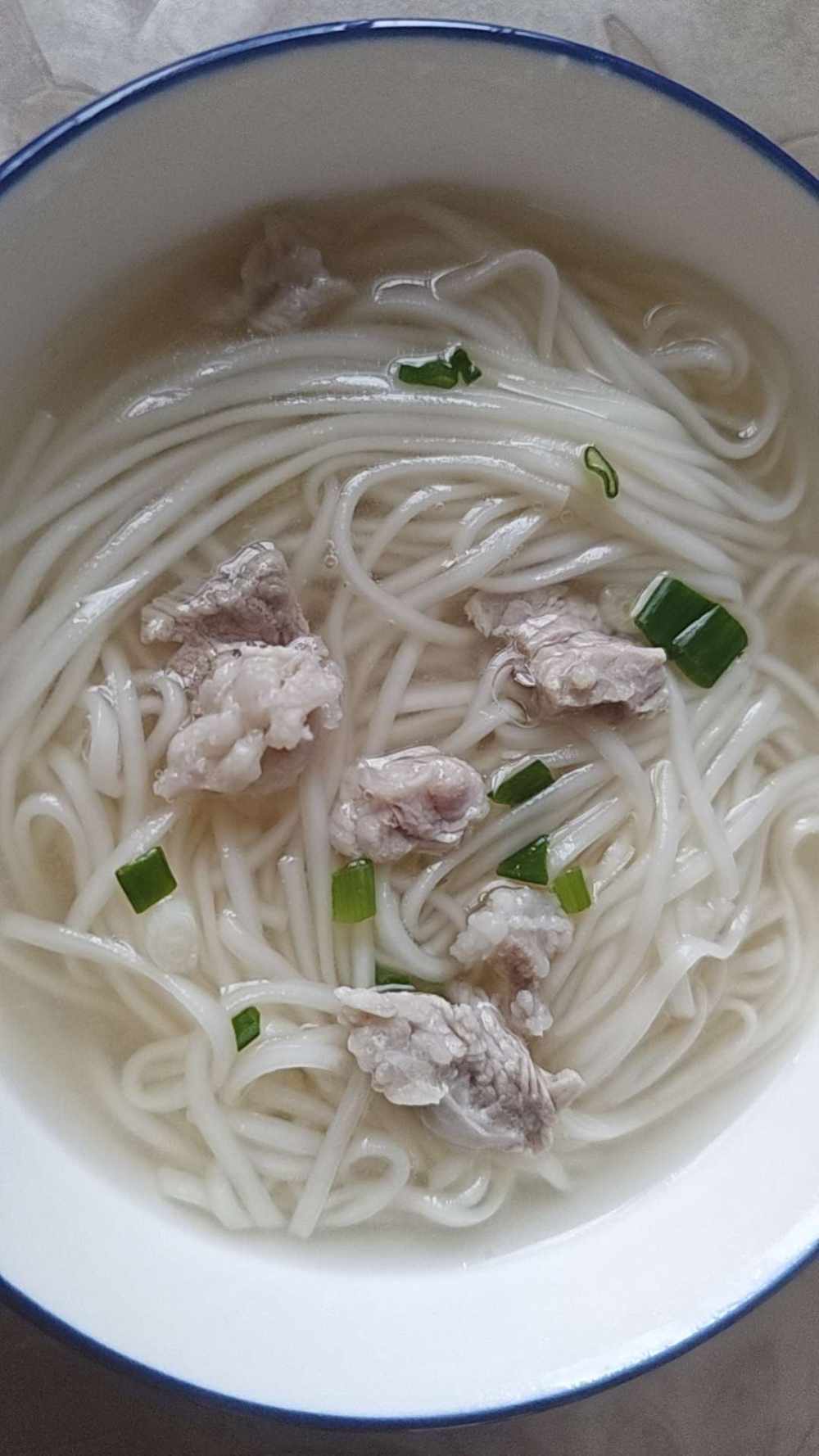 一碗肉汤面图片1