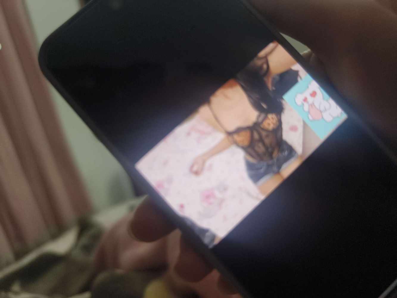 小甜哼唧发布的第1张图片