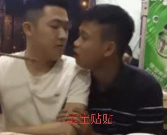 独自深夜乘坐公交被八个少妇轮流让座发布的第2张图片