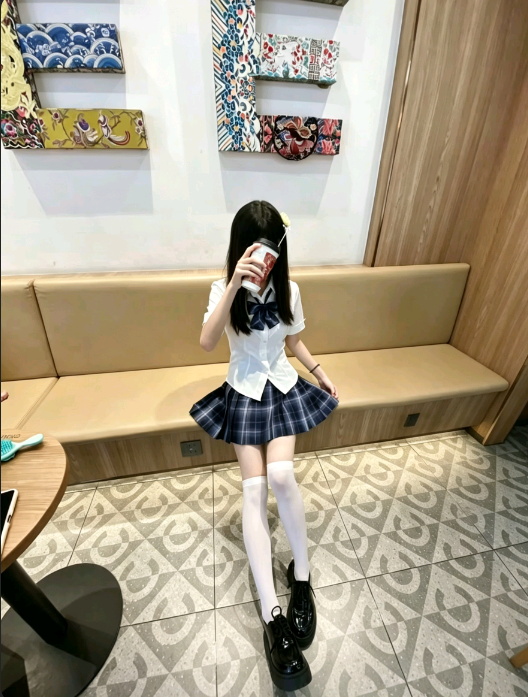 世萌一发布的第1张图片