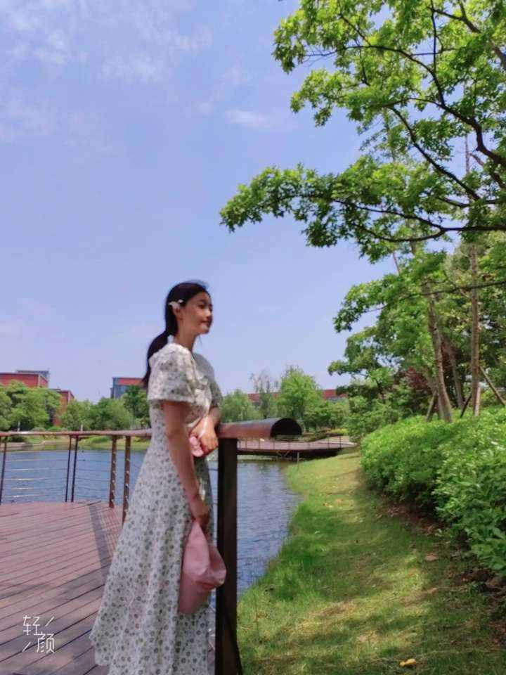 花梨呀发布的第1张图片