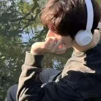 云轻轻头像