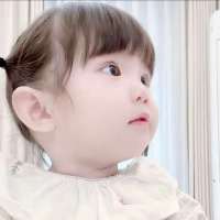 小奶片头像
