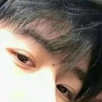 **中头像