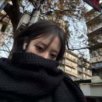 瓦伦西亚月亮上的人头像