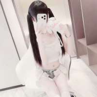 小怡tvt头像