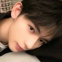 晚綕头像