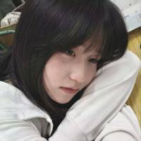 小君要抱抱头像