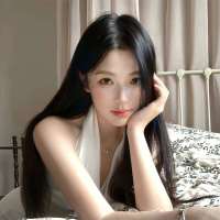 上镜骨相淡妆头像